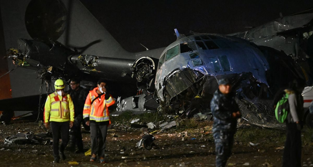 Pesawat Militer Angkut Uang Jatuh Di Bolivia, 20 Orang Tewas