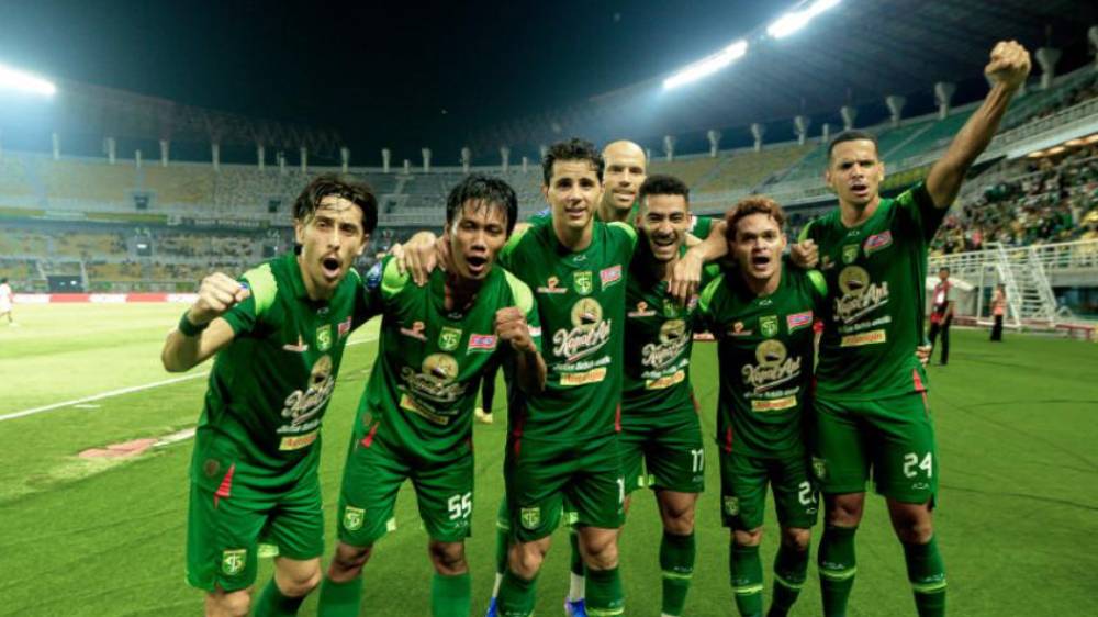 Persebaya Surabaya Bungkam Malut United Di Ternate
