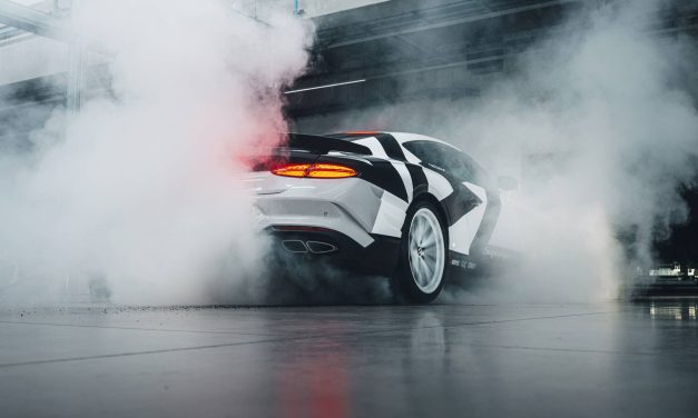 Aksi Ekstrem Travis Pastrana Drifting Di Markas Besar Bentley