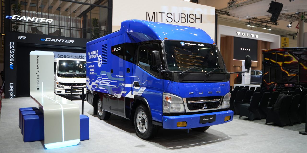 Mitsubishi Fuso Serahkan Truk Listrik eCanter Ke Kurir Nasional