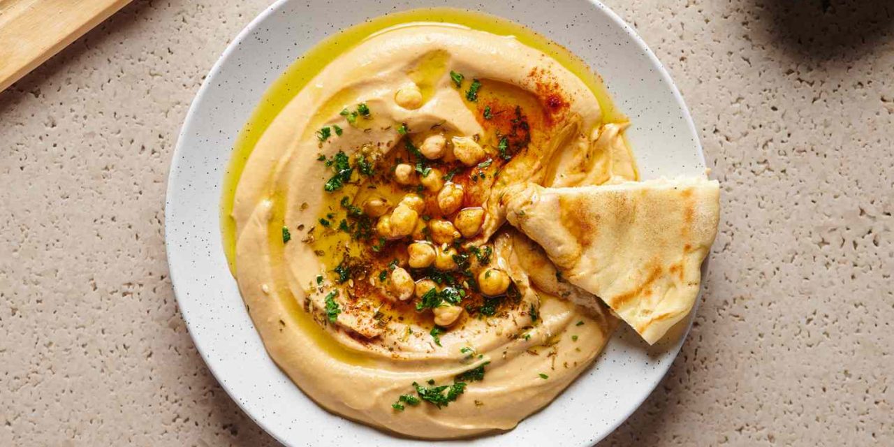Hummus Khas Lebanon: Saus Cocolan Kacang Arab Dan Tahini