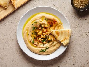 Hummus Khas Lebanon: Saus Cocolan Kacang Arab Dan Tahini