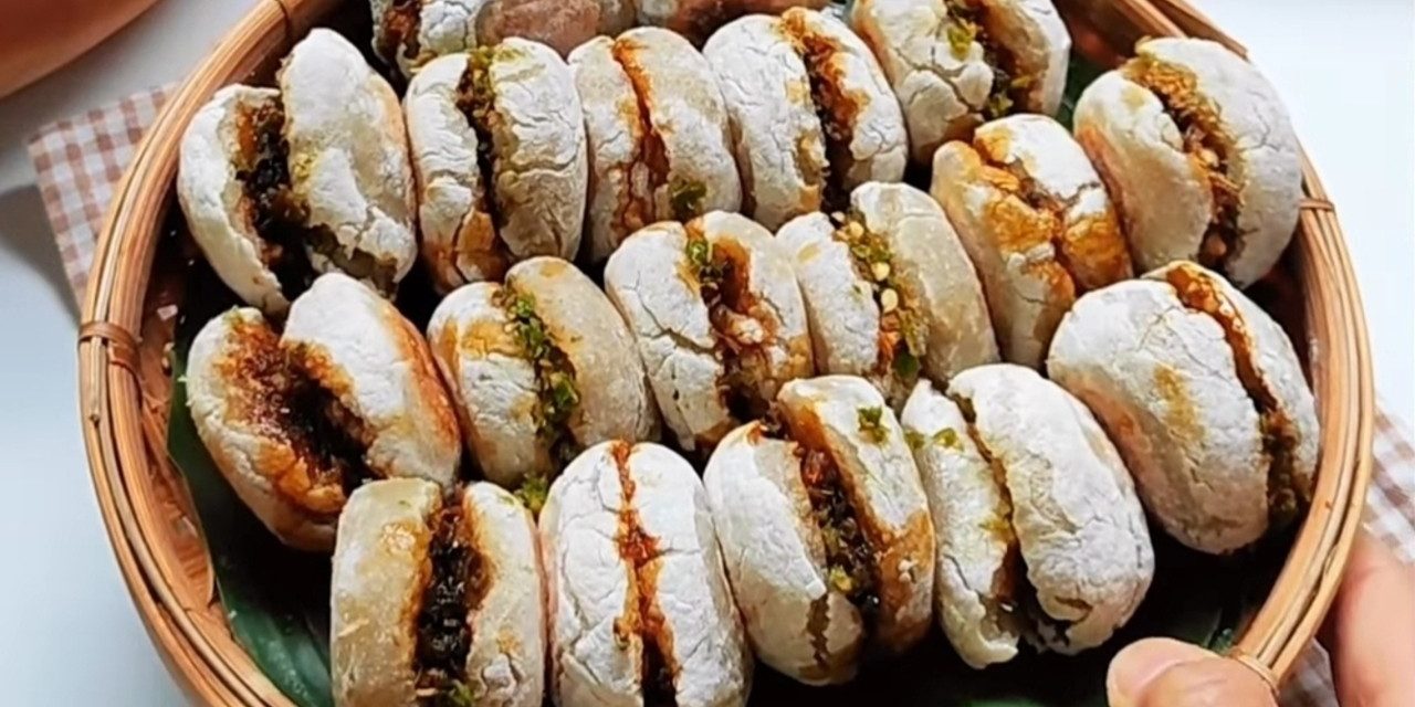 Kelezatan Pempek Panggang Beraroma Smoky Dengan Isian Ebi